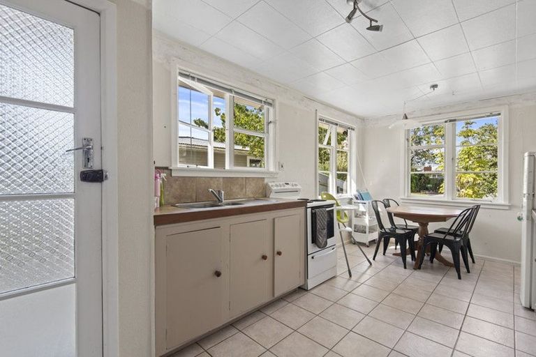 Photo of property in 10 Denbigh Place, Awapuni, Palmerston North, 4412