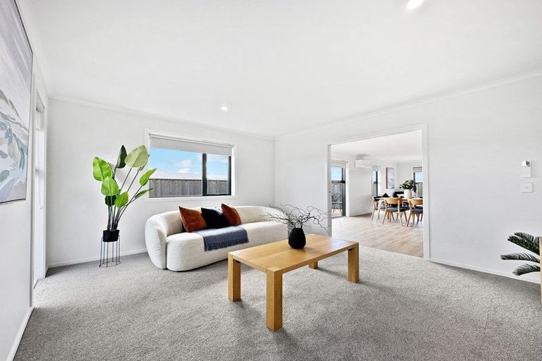 Photo of property in 38 Taurangawaka Road, One Tree Point, 0118