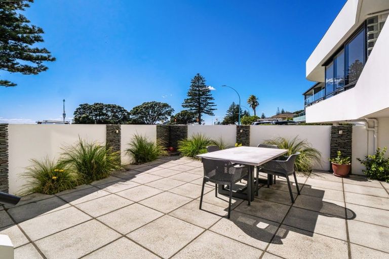 Photo of property in 3/10 Marine Parade, Mount Maunganui, 3116
