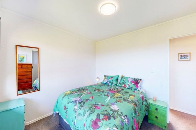 Photo of property in 1/148 Winara Avenue, Waikanae, 5036