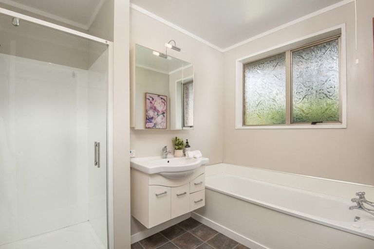 Photo of property in 240 Helensburgh Road, Helensburgh, Dunedin, 9010