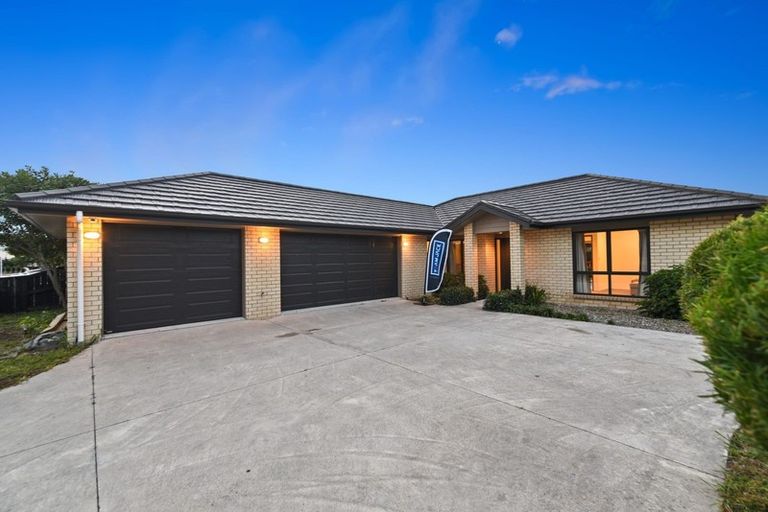 Photo of property in 129 Wentworth Drive, Rototuna North, Hamilton, 3210