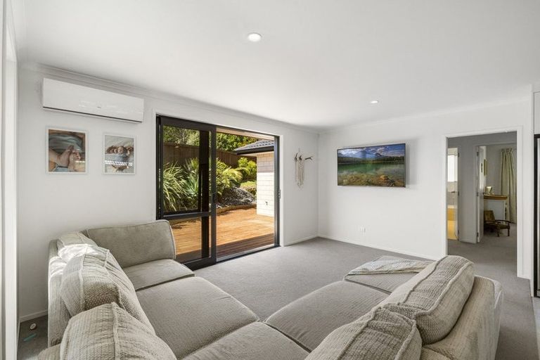 Photo of property in 14 Winspear Place, Omokoroa, 3114