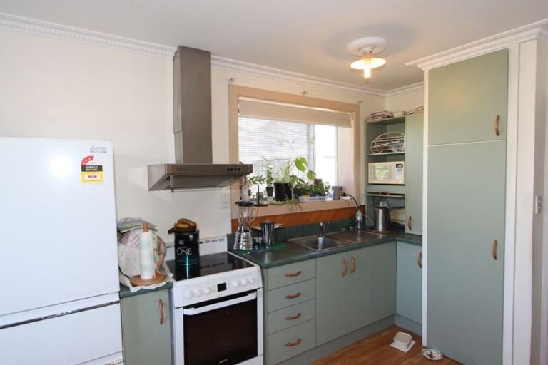 Photo of property in 33 Donnington Street, Parklands, Christchurch, 8083