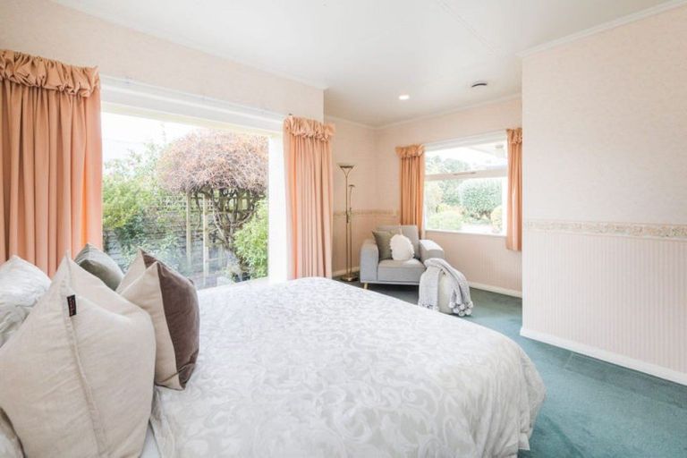 Photo of property in 22 Sheffield Street, Awapuni, Palmerston North, 4412