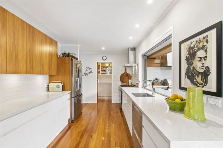 Photo of property in 118 Roseberry Avenue, Birkenhead, Auckland, 0626