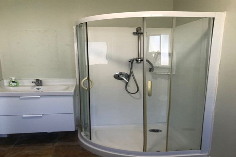 Photo of property in 3 Anzia Way, Johnsonville, Wellington, 6037