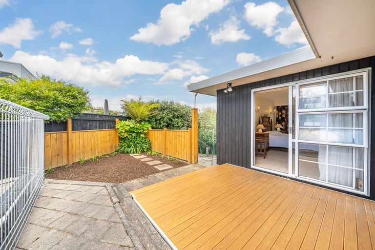 Photo of property in 11 Observatory Close, Whitby, Porirua, 5024