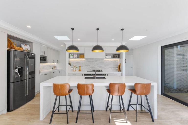 Photo of property in 99 Stoneridge Terrace, Whitford, Manurewa, 2576