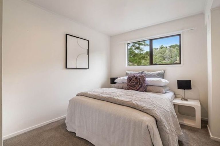 Photo of property in 21 Homewood Place, Chatswood, Auckland, 0626