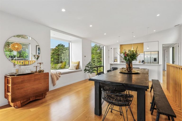 Photo of property in 110 Mount Pleasant Road, Mount Pleasant, Christchurch, 8081