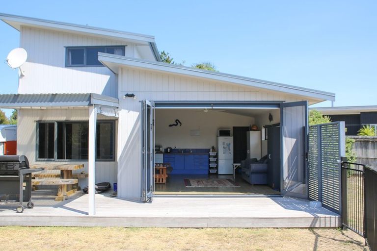 Photo of property in 12 Ti Tree Place, Mangawhai Heads, Mangawhai, 0505