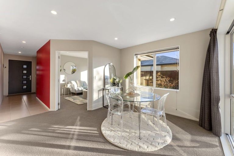 Photo of property in 24 Sequoia Way, Rangiora, 7400