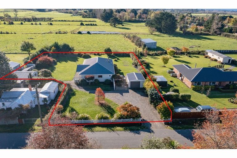 Photo of property in 4 Queen Street, Oxford, 7430