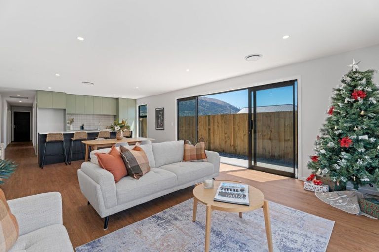 Photo of property in 9 Caton Street, Lake Hawea, 9382