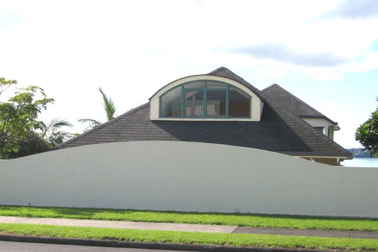 Photo of property in 10 Spinnaker Drive, Te Atatu Peninsula, Auckland, 0610