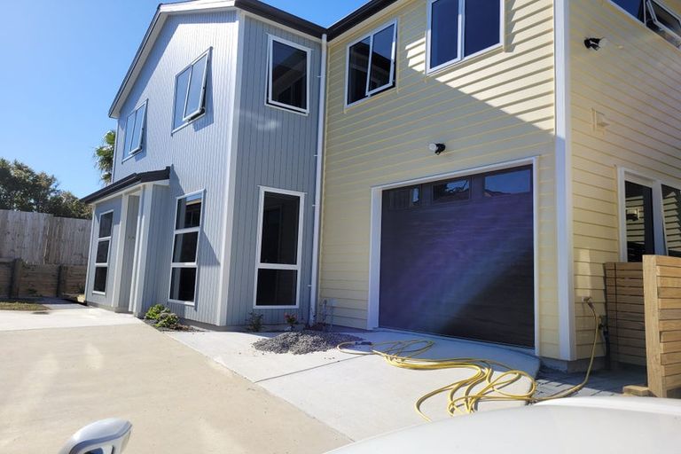 Photo of property in 8a Salas Place, Howick, Auckland, 2010