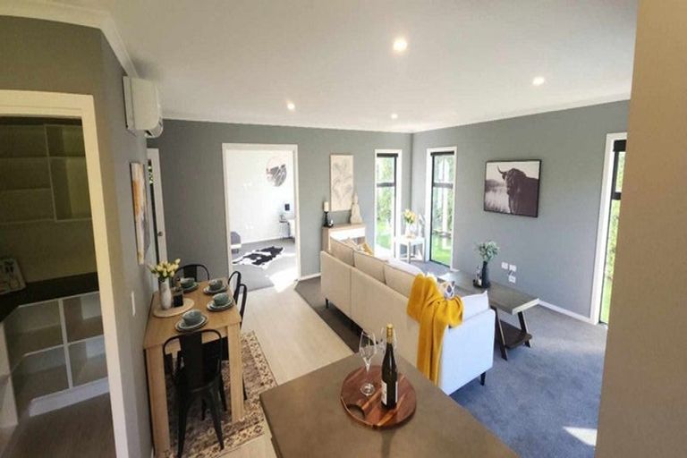 Photo of property in 35 Gallipoli Place, Paraparaumu, 5032