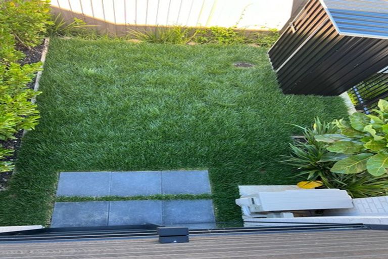 Photo of property in 3/45 Vera Road, Te Atatu South, Auckland, 0610