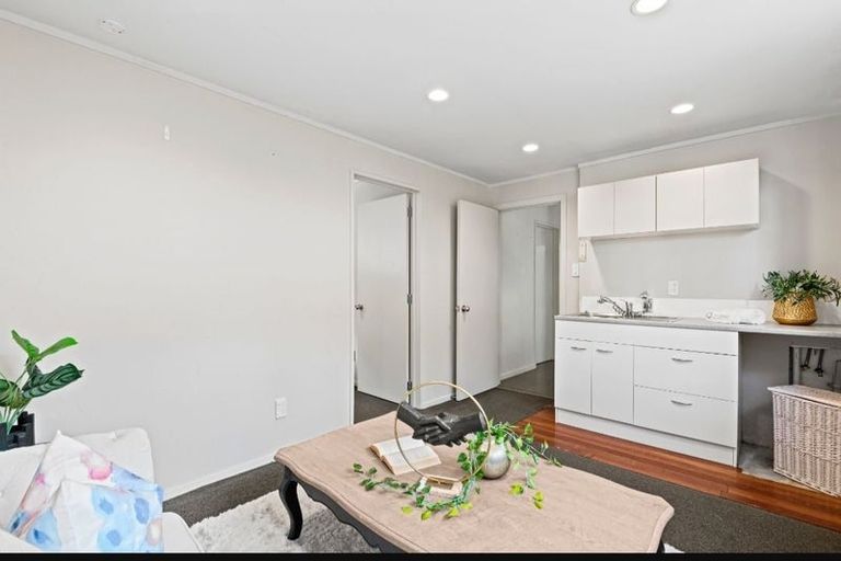 Photo of property in 31a Hythe Terrace, Mairangi Bay, Auckland, 0630