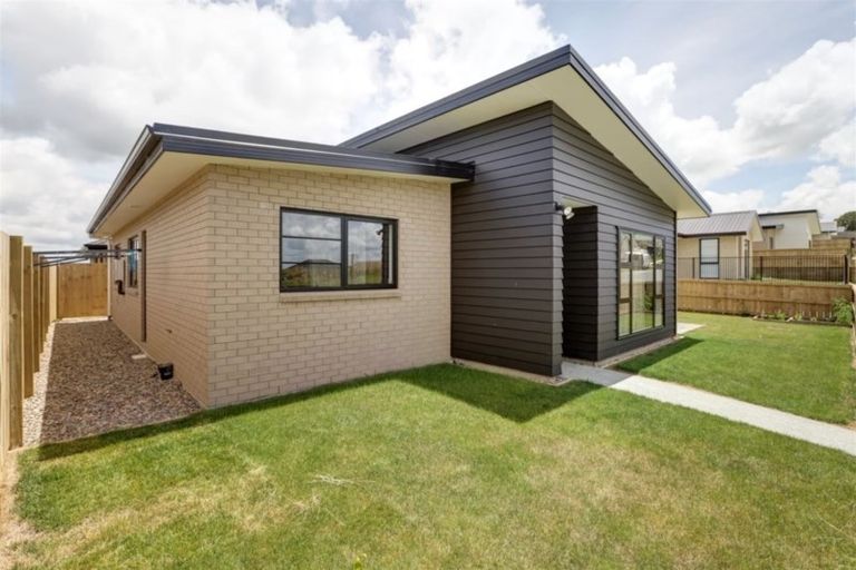 Photo of property in 80 Sylvester Crescent, Flagstaff, Hamilton, 3210