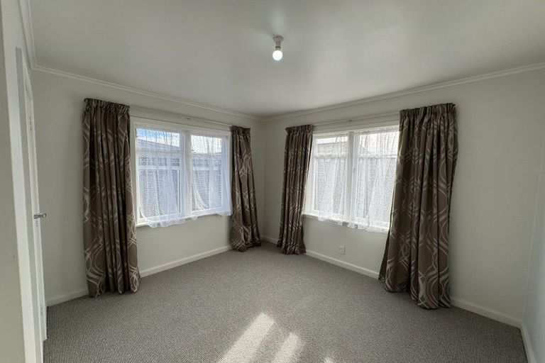 Photo of property in 6 Oxford Street, Taradale, Napier, 4112