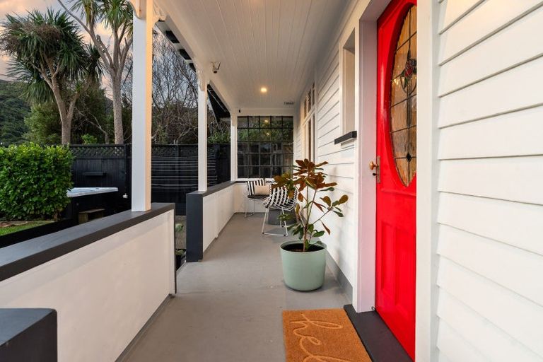 Photo of property in 2 Karamu Street, Ngaio, Wellington, 6035