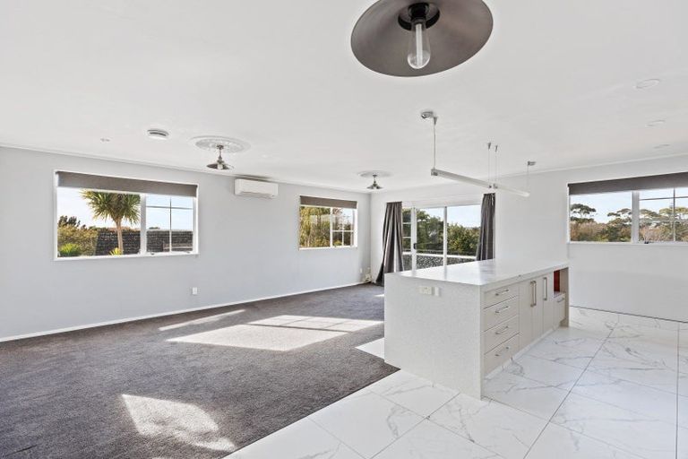 Photo of property in 35 Hua Street, Bell Block, New Plymouth, 4312