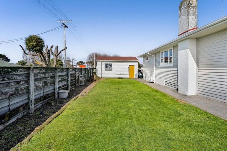 Photo of property in 60 Kapuni Street, Manaia, 4612