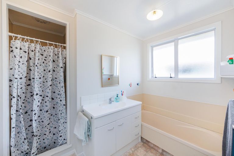 Photo of property in 10 Rennie Avenue, Milson, Palmerston North, 4414