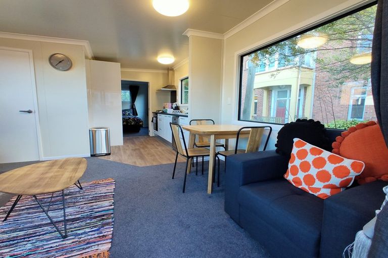 Photo of property in 86 Melville Street, Dunedin Central, Dunedin, 9016