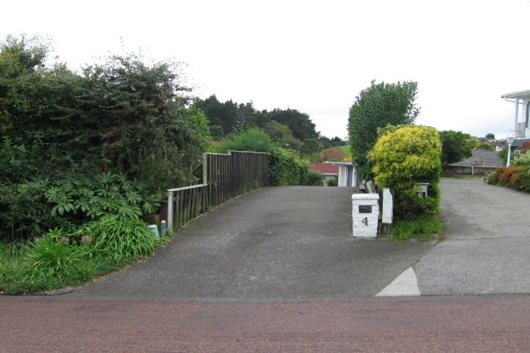 Photo of property in 4 Endymion Place, Half Moon Bay, Auckland, 2012