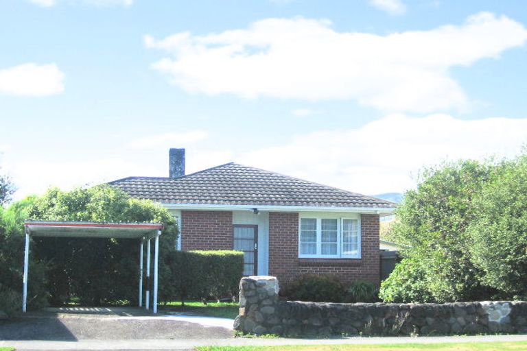 Photo of property in 90 Pine Avenue, Ebdentown, Upper Hutt, 5018