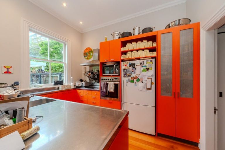 Photo of property in 44 Aro Street, Aro Valley, Wellington, 6021