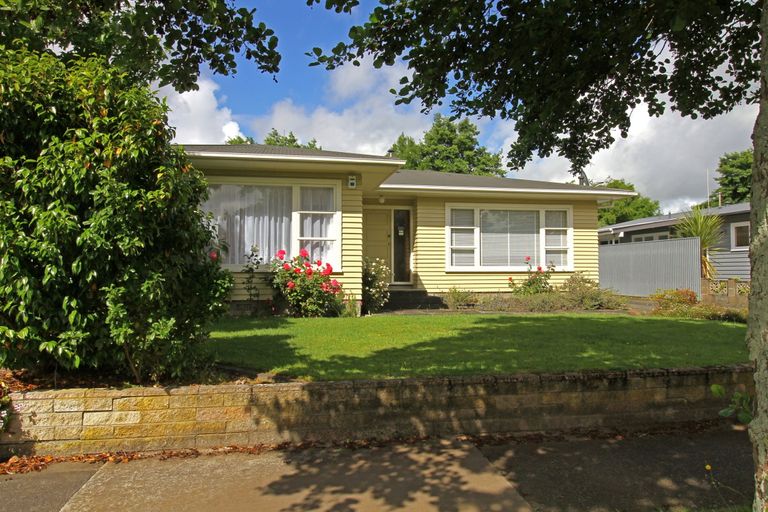 Photo of property in 10 Aspiring Avenue, Milson, Palmerston North, 4414