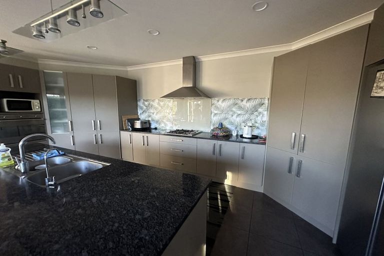 Photo of property in 64 Te Huia Drive, Flagstaff, Hamilton, 3210