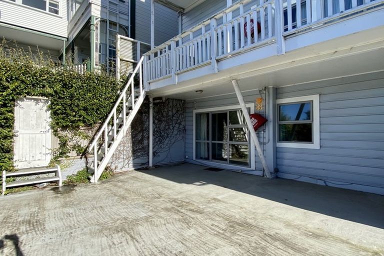 Photo of property in 223b The Terrace, Wellington Central, Wellington, 6011