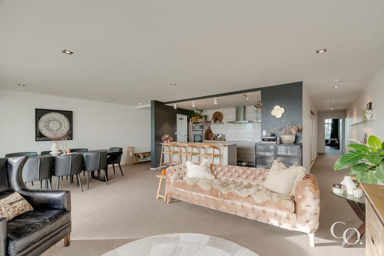 Photo of property in Palm Cove Apartments, 201/6 Tawa Street, Mount Maunganui, 3116