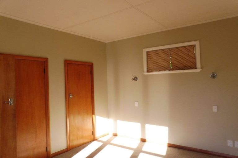 Photo of property in 38 Parsons Street, Saint Johns Hill, Whanganui, 4501