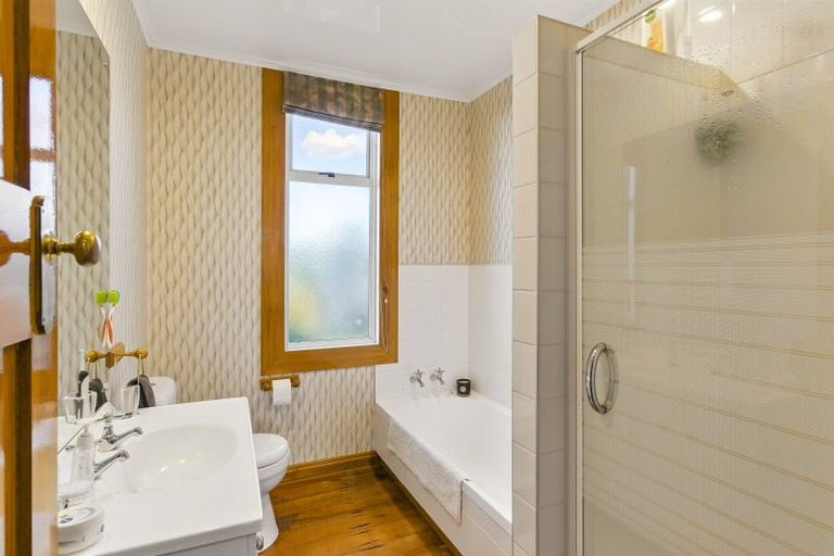 Photo of property in 2 Weraroa Road, Levin, 5510