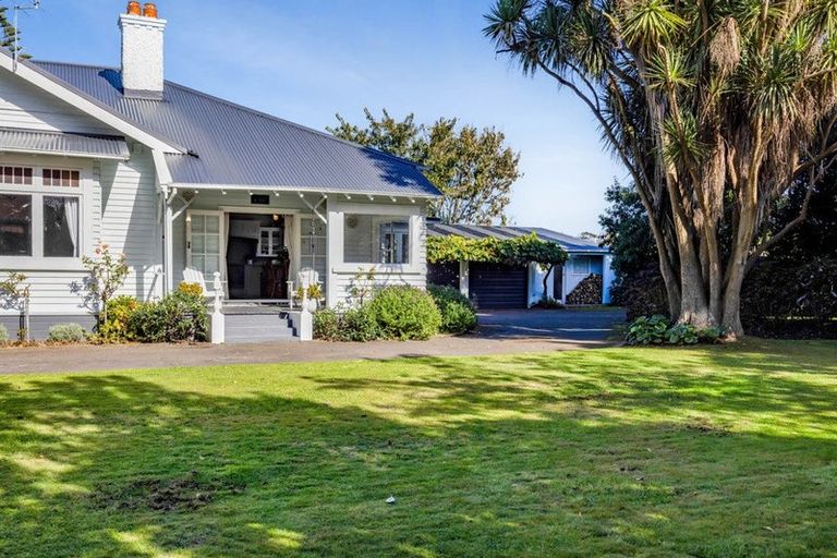 Photo of property in 16 Fairfield Road, Hawera, 4610
