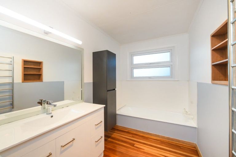 Photo of property in 20 Anglesey Place, Awapuni, Palmerston North, 4412