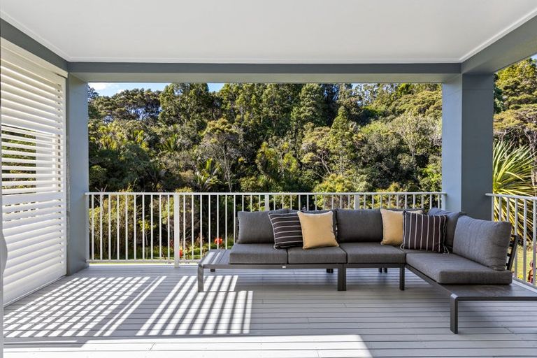 Photo of property in 60 Eaves Bush Parade, Orewa, 0931