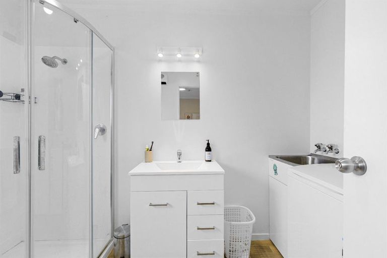 Photo of property in 24 Devon Street, Aro Valley, Wellington, 6021