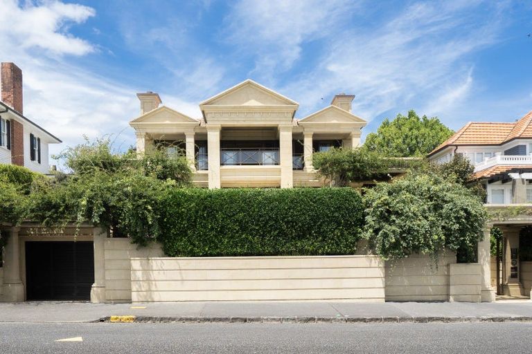 Photo of property in 84 Paritai Drive, Orakei, Auckland, 1071