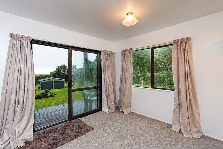 Photo of property in 11 Matakawau Road, Awhitu, Waiuku, 2684