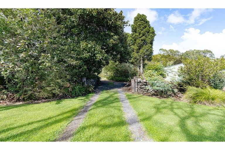 Photo of property in 28 Wharau Road, Kerikeri, 0293