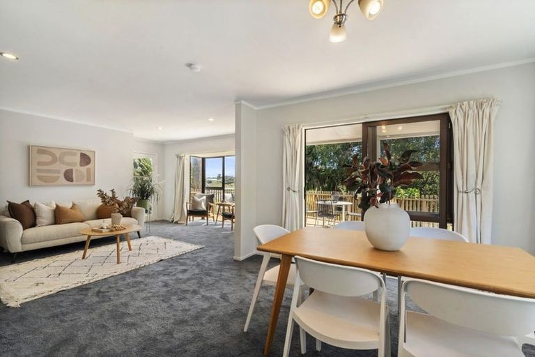 Photo of property in 2/14 Charles Street, Hauraki, Auckland, 0622