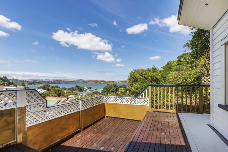 Photo of property in 4 Gordon Road, Plimmerton, Porirua, 5026