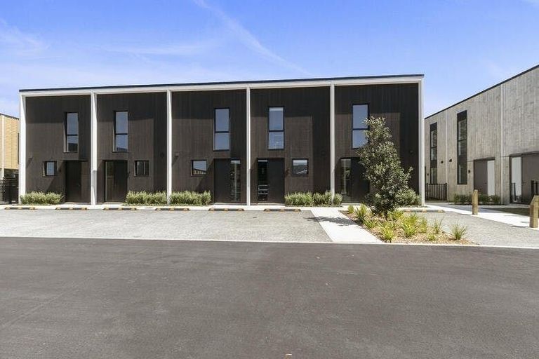 Photo of property in 7 Te Ara O Paetutu, Petone, Lower Hutt, 5012